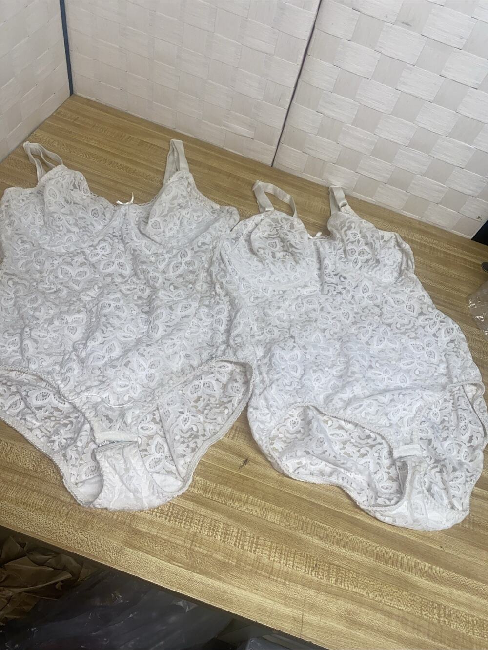 Set Of 2 Women’s White Lace Bali Body Briefer One Piece Bodysuit Size 40C